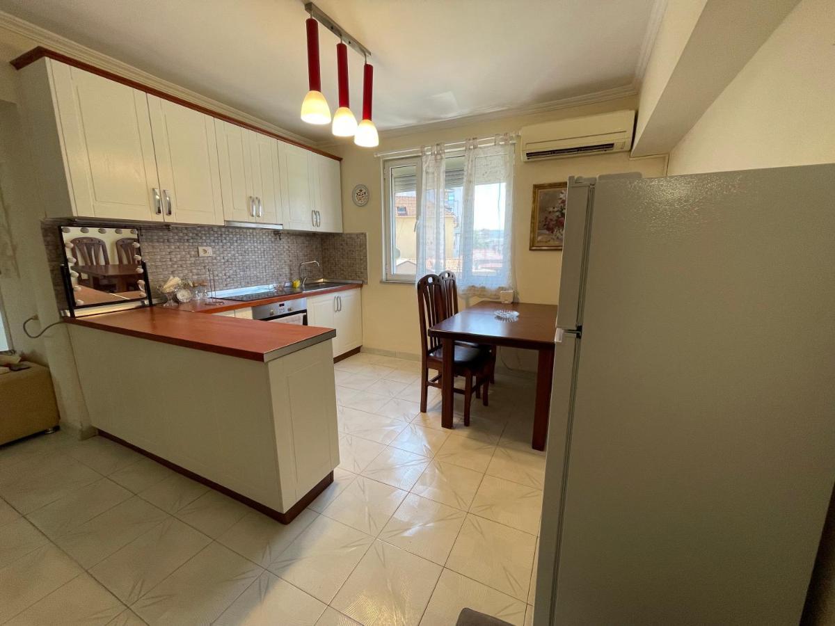 Tirana Flora Center Apartment Exterior photo